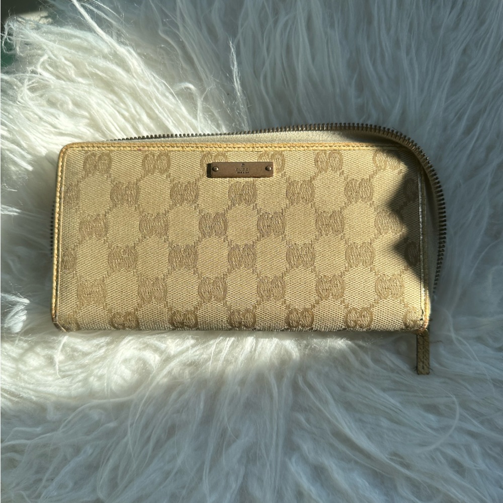 Authentic Original GUCCI Print Zipper Wallet